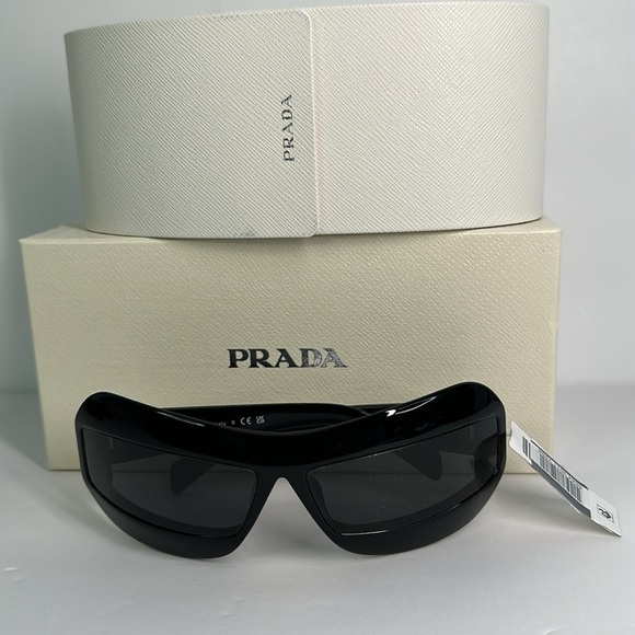 New Authentic Prada Runway SPR30Y-1AB-5S0 120 3N Sunglasses-Black - Picture 12 of 15